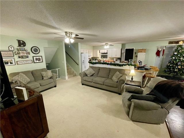 1670 Roncelli Road, Lexington, MO 64067