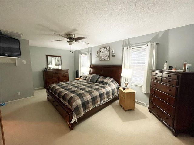 1670 Roncelli Road, Lexington, MO 64067