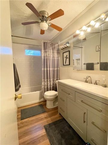 1670 Roncelli Road, Lexington, MO 64067