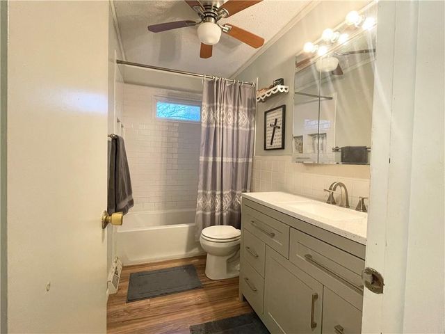 1670 Roncelli Road, Lexington, MO 64067