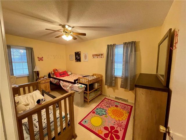 1670 Roncelli Road, Lexington, MO 64067