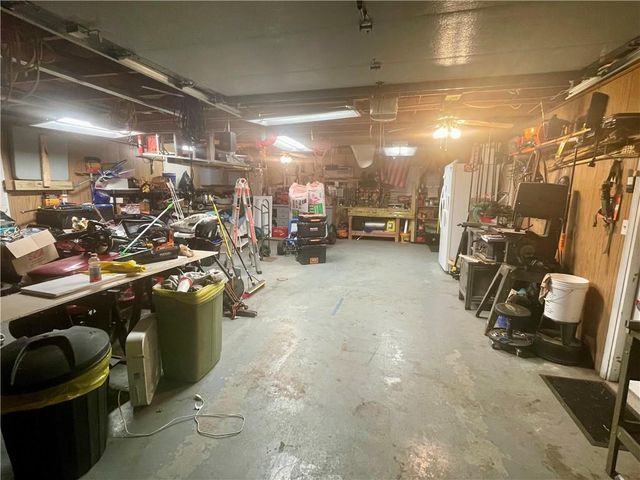 1670 Roncelli Road, Lexington, MO 64067