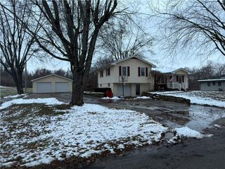 1670 Roncelli Road, Lexington, MO 64067