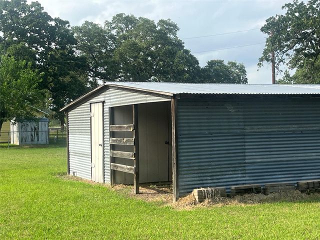 4404 State Highway 159, La Grange, TX 78945