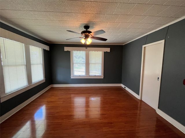 4404 State Highway 159, La Grange, TX 78945
