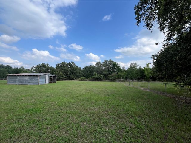 4404 State Highway 159, La Grange, TX 78945
