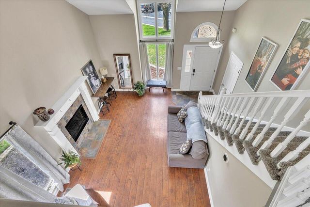 1475 Grand Isle Court, Hobart, IN 46342