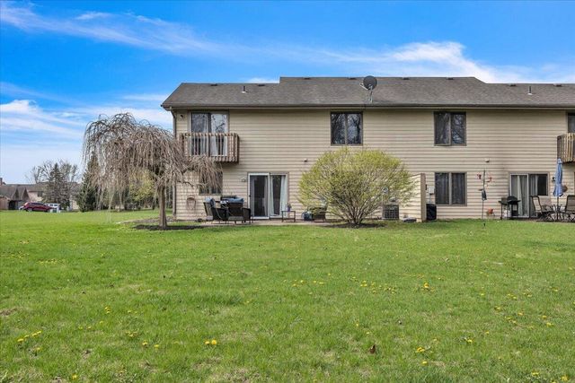1475 Grand Isle Court, Hobart, IN 46342