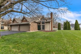 1475 Grand Isle Court, Hobart, IN 46342