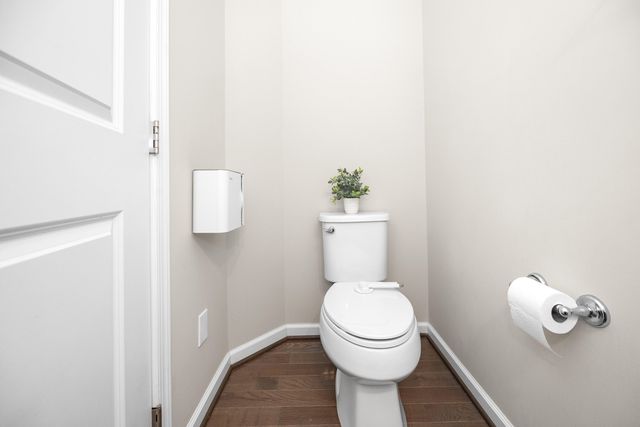 2794 Ashcombe Drive, Ann Arbor, MI 48105