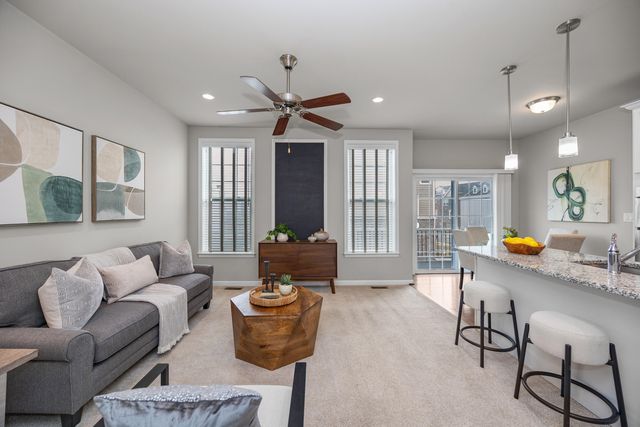 2794 Ashcombe Drive, Ann Arbor, MI 48105