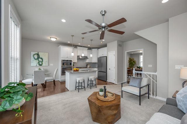 2794 Ashcombe Drive, Ann Arbor, MI 48105