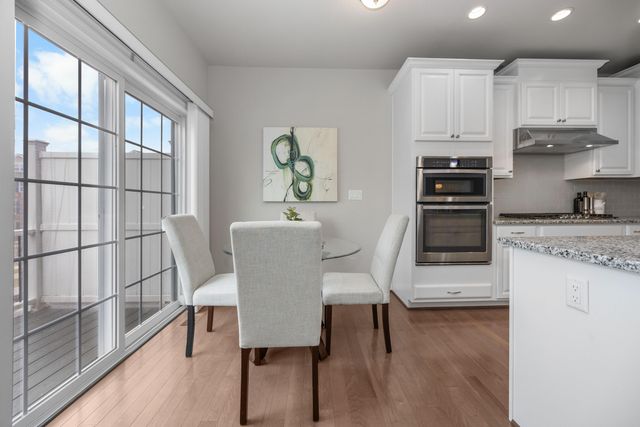 2794 Ashcombe Drive, Ann Arbor, MI 48105