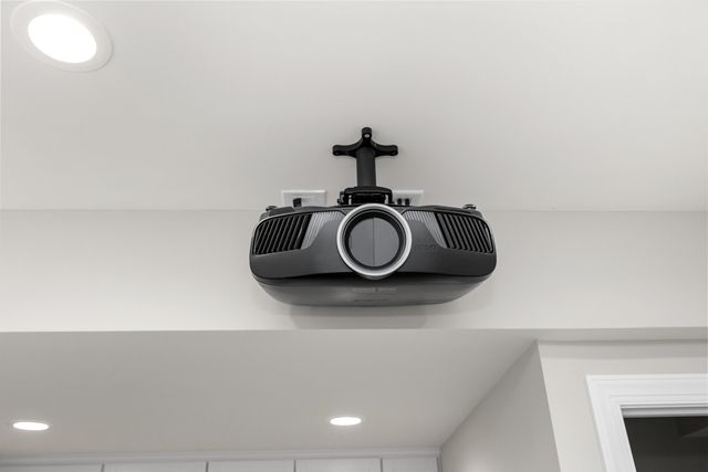 2794 Ashcombe Drive, Ann Arbor, MI 48105