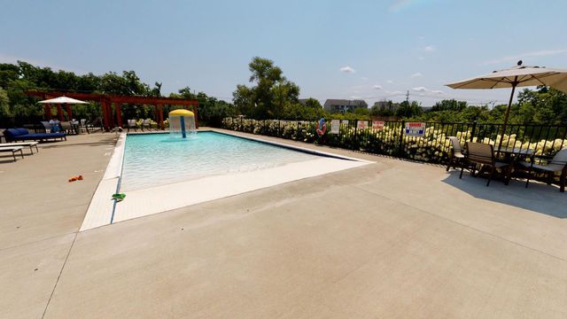 2794 Ashcombe Drive, Ann Arbor, MI 48105