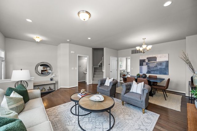 2794 Ashcombe Drive, Ann Arbor, MI 48105