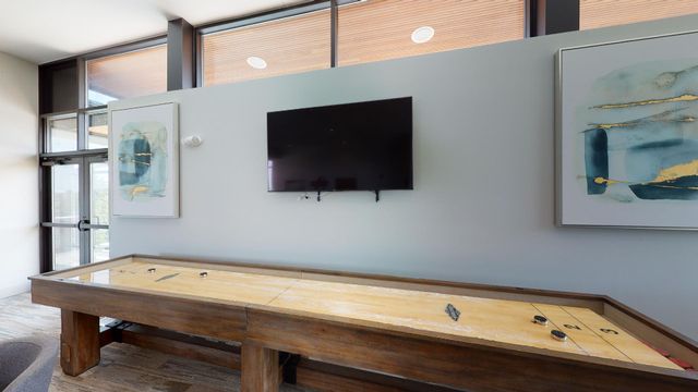 2794 Ashcombe Drive, Ann Arbor, MI 48105