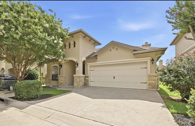 127 Via Villina, Buda, TX 78610