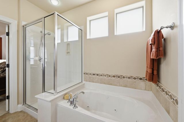 127 Via Villina, Buda, TX 78610