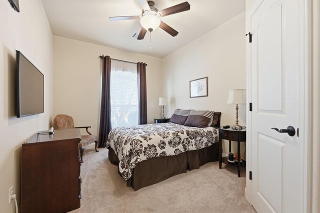 127 Via Villina, Buda, TX 78610