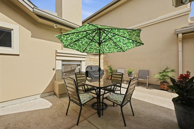 127 Via Villina, Buda, TX 78610