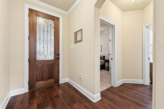 127 Via Villina, Buda, TX 78610