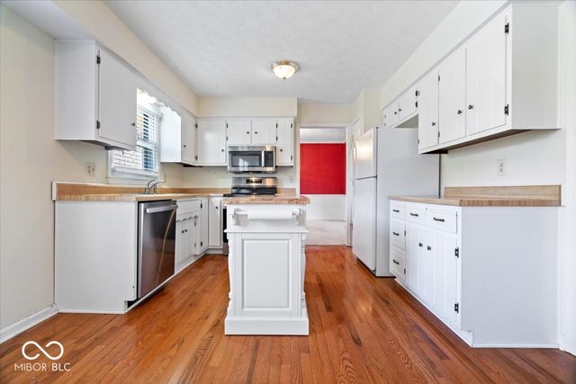 3594 Tahoe Road, Carmel, IN 46033