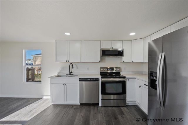 608 LITTLE VALLEY TRL, Cheyenne, WY 82007