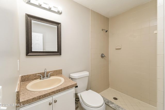 1836 SHANNON LAKE Drive, Middleburg, FL 32068