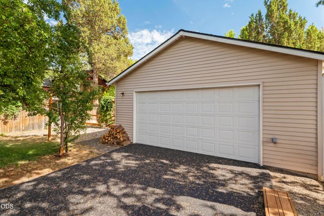 20618 Daisy Lane, Bend, OR 97702