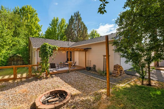 20618 Daisy Lane, Bend, OR 97702