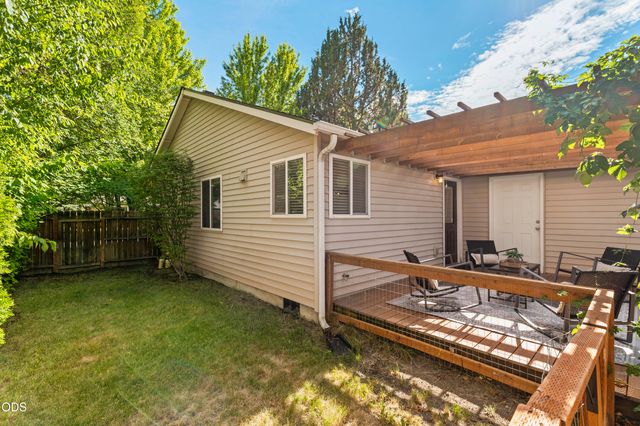 20618 Daisy Lane, Bend, OR 97702