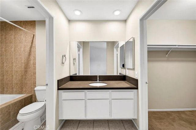 2351 Applewood, Fullerton, CA 92833