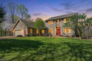 13665 Salem Church Road NE, Paris, OH 44669