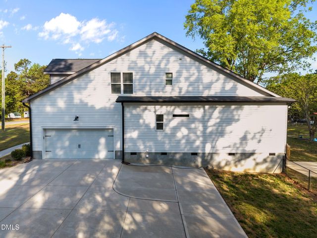 952 Brantleytown Road, Zebulon, NC 27597