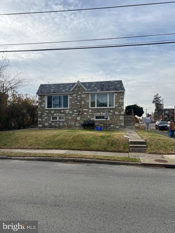 7554 FORREST AVE, Philadelphia, PA 19150