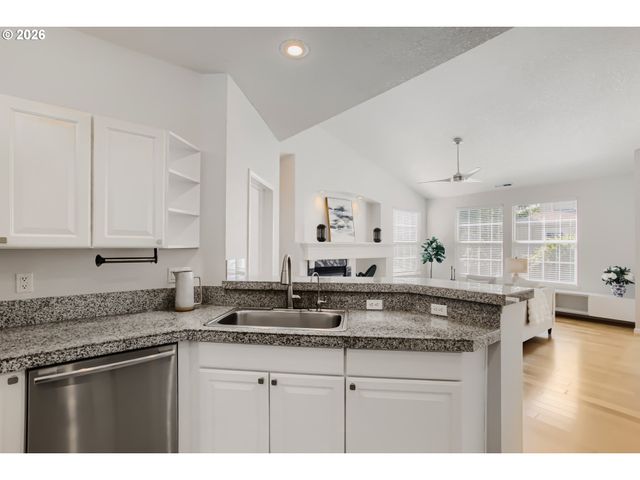 1515 Ne 64TH Ave, Hillsboro, OR 97124