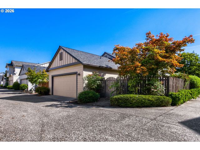 1515 Ne 64TH Ave, Hillsboro, OR 97124