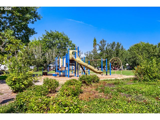 1515 Ne 64TH Ave, Hillsboro, OR 97124