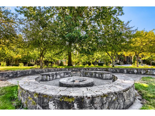 1515 Ne 64TH Ave, Hillsboro, OR 97124
