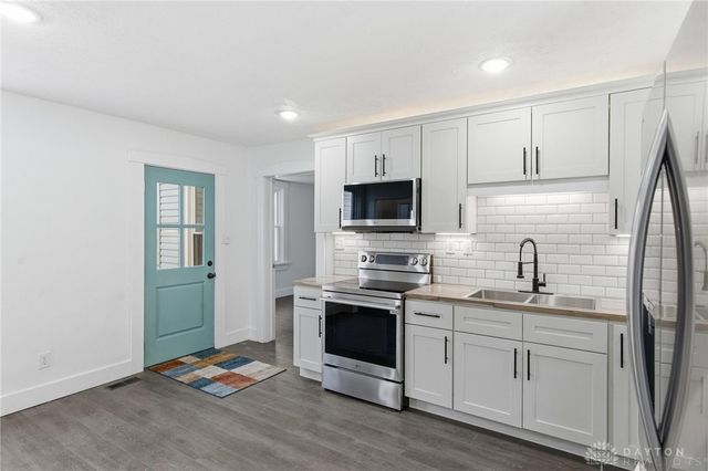 16 Adams Street, Dayton, OH 45410