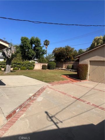20221 Halsted Street, Chatsworth, CA 91311