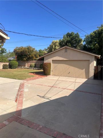 20221 Halsted Street, Chatsworth, CA 91311