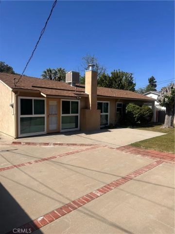20221 Halsted Street, Chatsworth, CA 91311