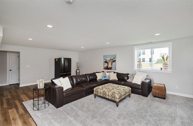 1216 NW 29th Street, Ankeny, IA 50023