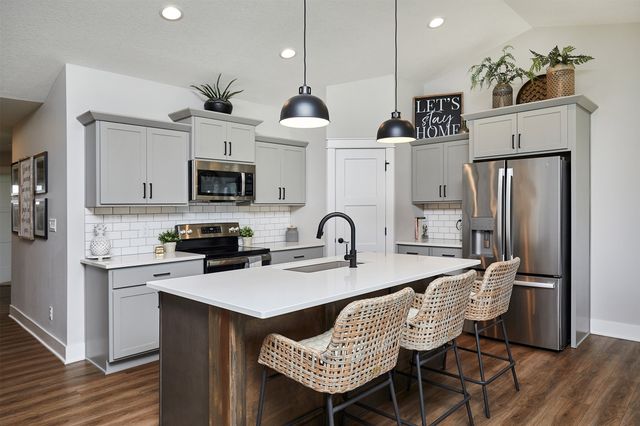 1216 NW 29th Street, Ankeny, IA 50023