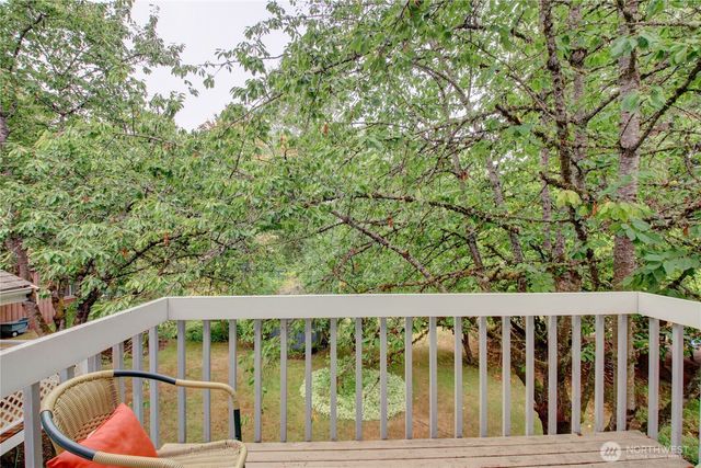 415 Manito Drive, Mount Vernon, WA 98273