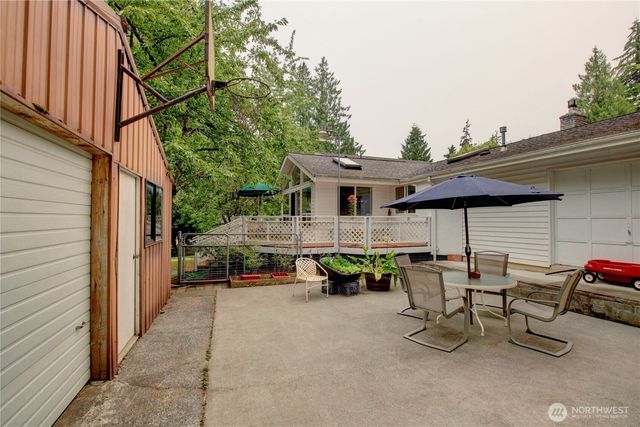 415 Manito Drive, Mount Vernon, WA 98273