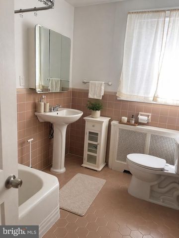 515 GORGAS LN, Philadelphia, PA 19128