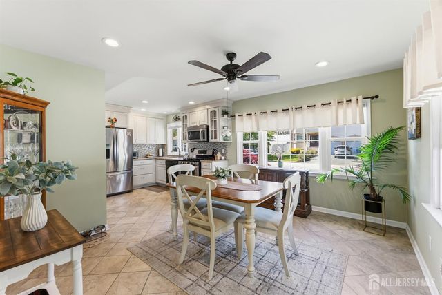 14 Sunrise Road, Old Bridge, NJ 08857